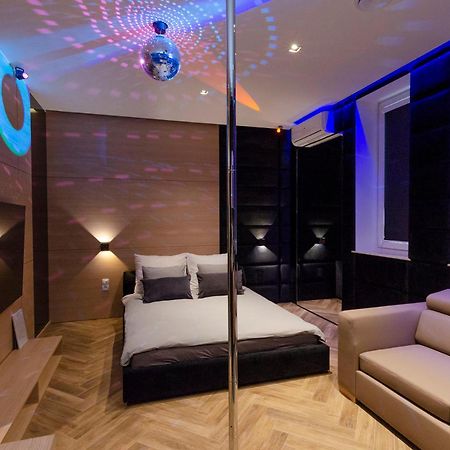 Lupoapartments Z Jacuzzi Pole Dance Leczycka 29 Klimatyzacja Parking Dostep Na Kod Лодзь Экстерьер фото
