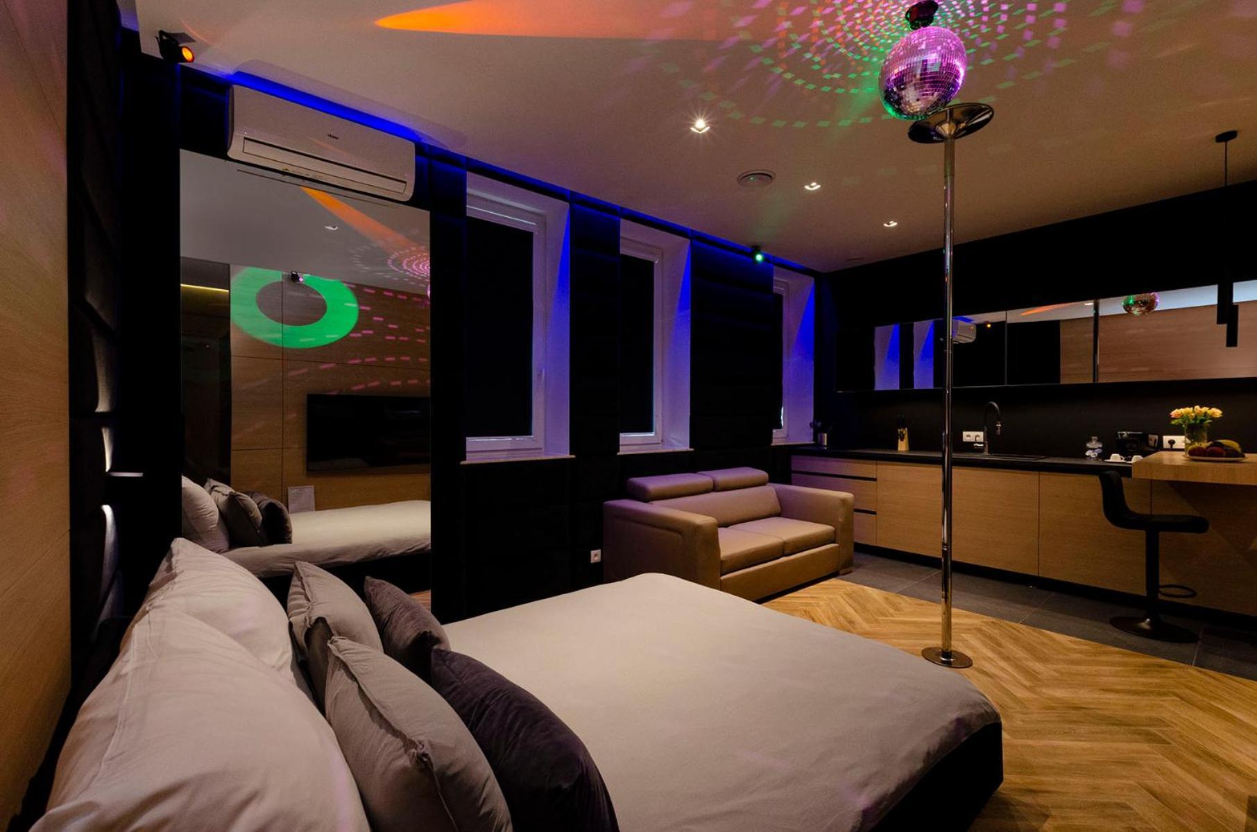 Lupoapartments Z Jacuzzi Pole Dance Leczycka 29 Klimatyzacja Parking Dostep Na Kod Лодзь Номер фото
