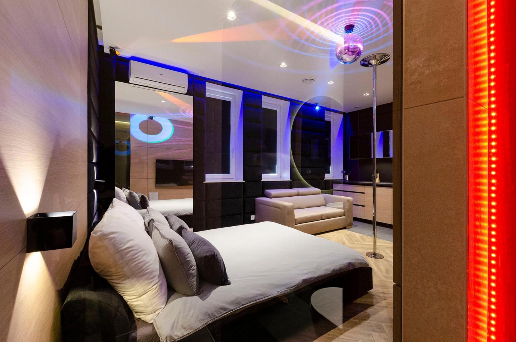 Lupoapartments Z Jacuzzi Pole Dance Leczycka 29 Klimatyzacja Parking Dostep Na Kod Лодзь Номер фото