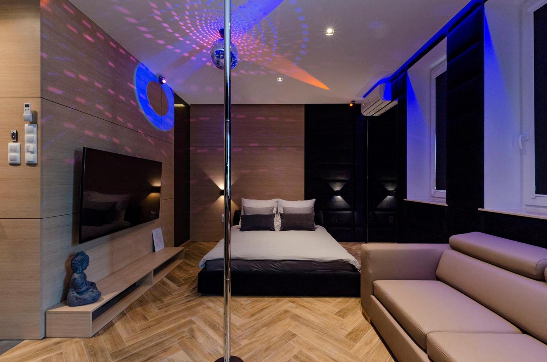 Lupoapartments Z Jacuzzi Pole Dance Leczycka 29 Klimatyzacja Parking Dostep Na Kod Лодзь Экстерьер фото
