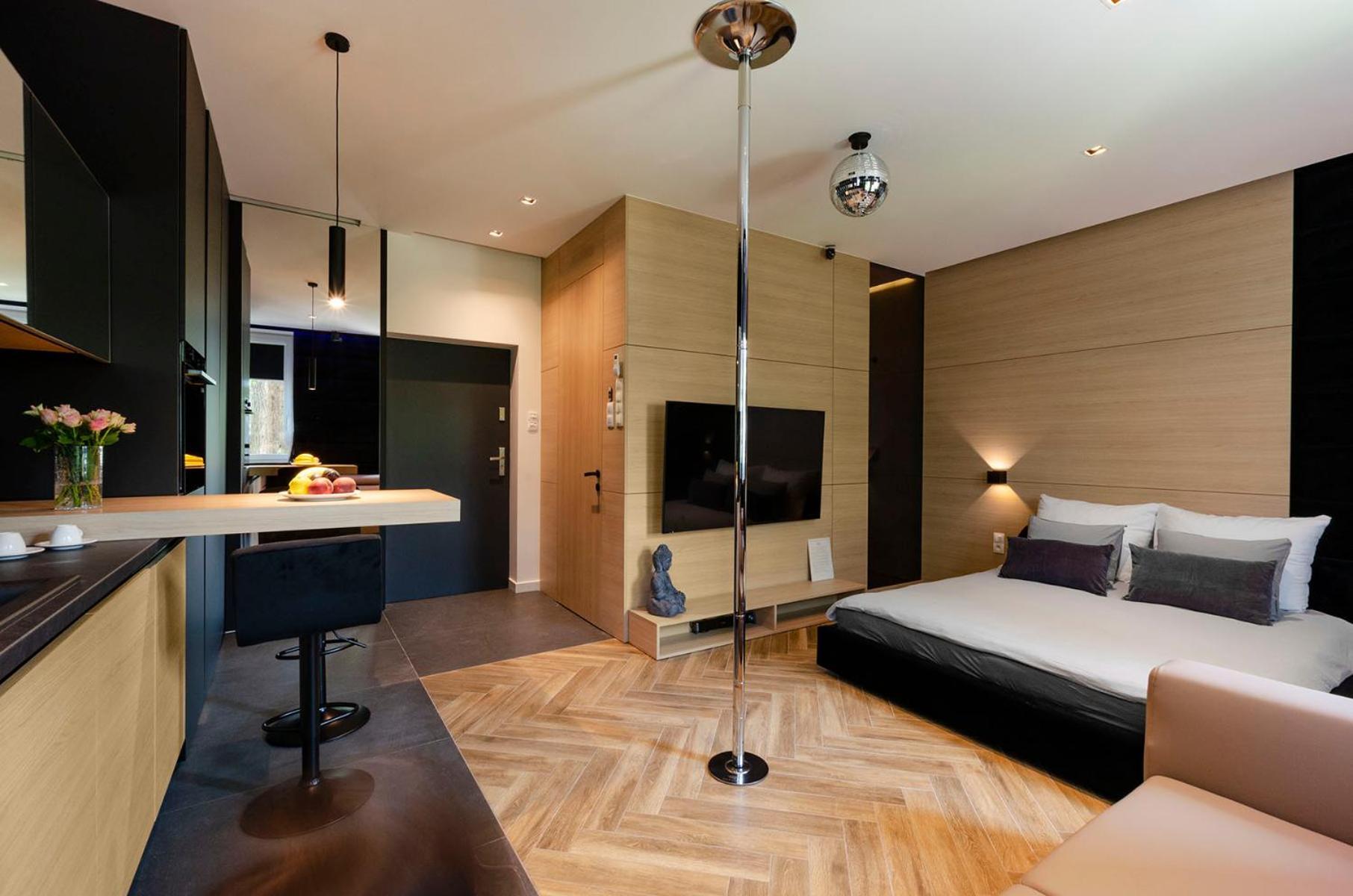 Lupoapartments Z Jacuzzi Pole Dance Leczycka 29 Klimatyzacja Parking Dostep Na Kod Лодзь Номер фото