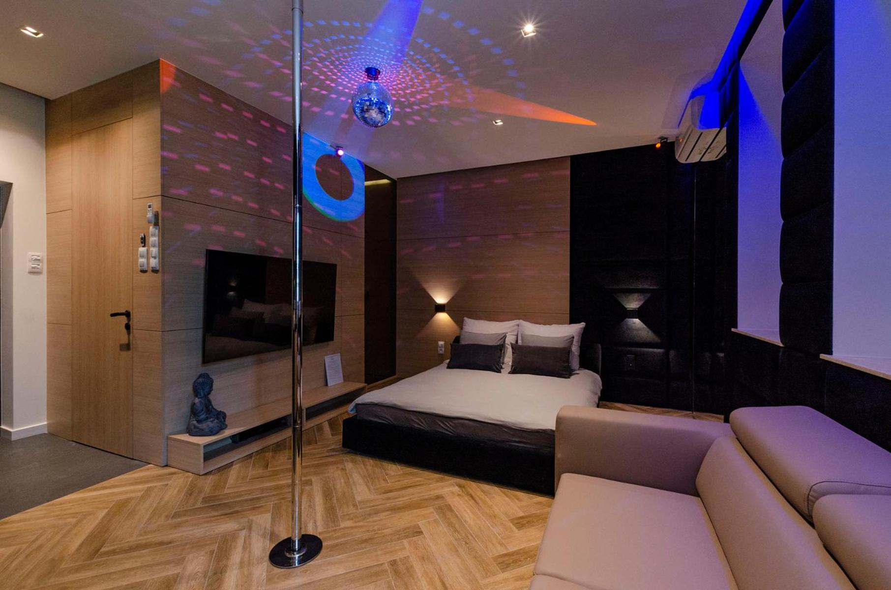 Lupoapartments Z Jacuzzi Pole Dance Leczycka 29 Klimatyzacja Parking Dostep Na Kod Лодзь Номер фото