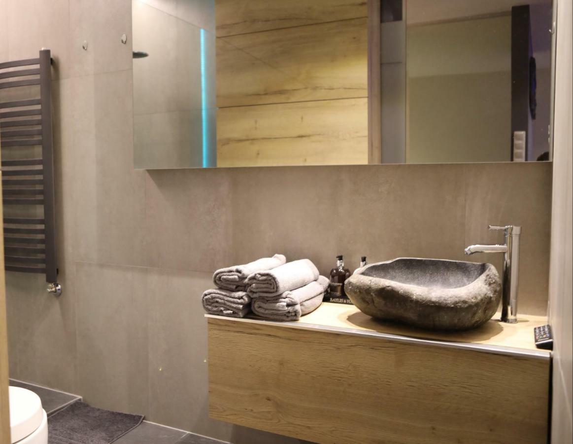 Lupoapartments Z Jacuzzi Pole Dance Leczycka 29 Klimatyzacja Parking Dostep Na Kod Лодзь Экстерьер фото